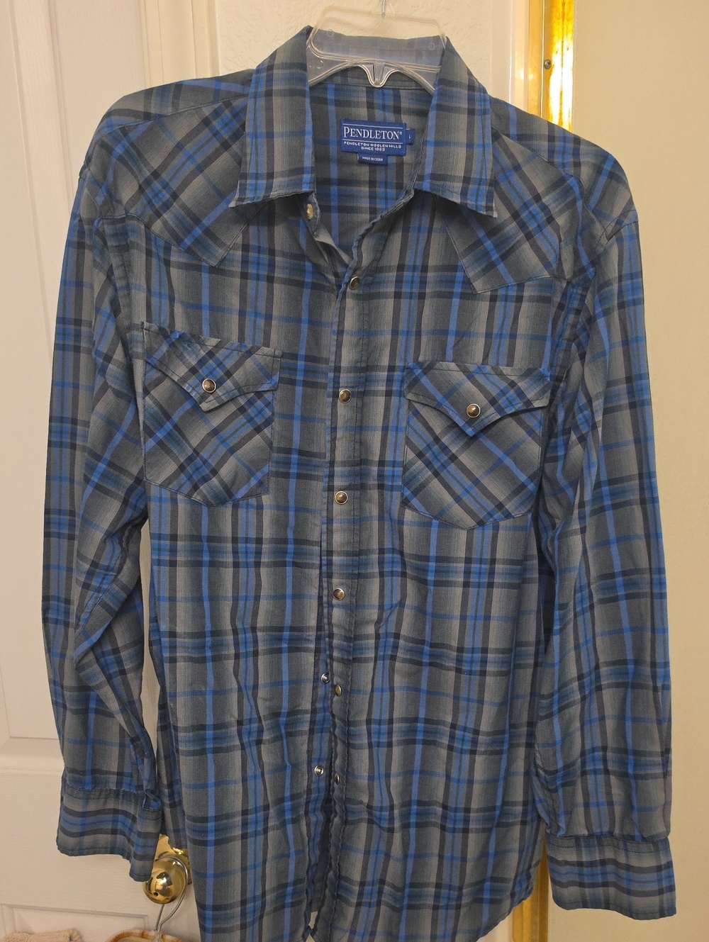 Pendleton Men’s Gray and Blue Plaid Western Button-Down Shirt